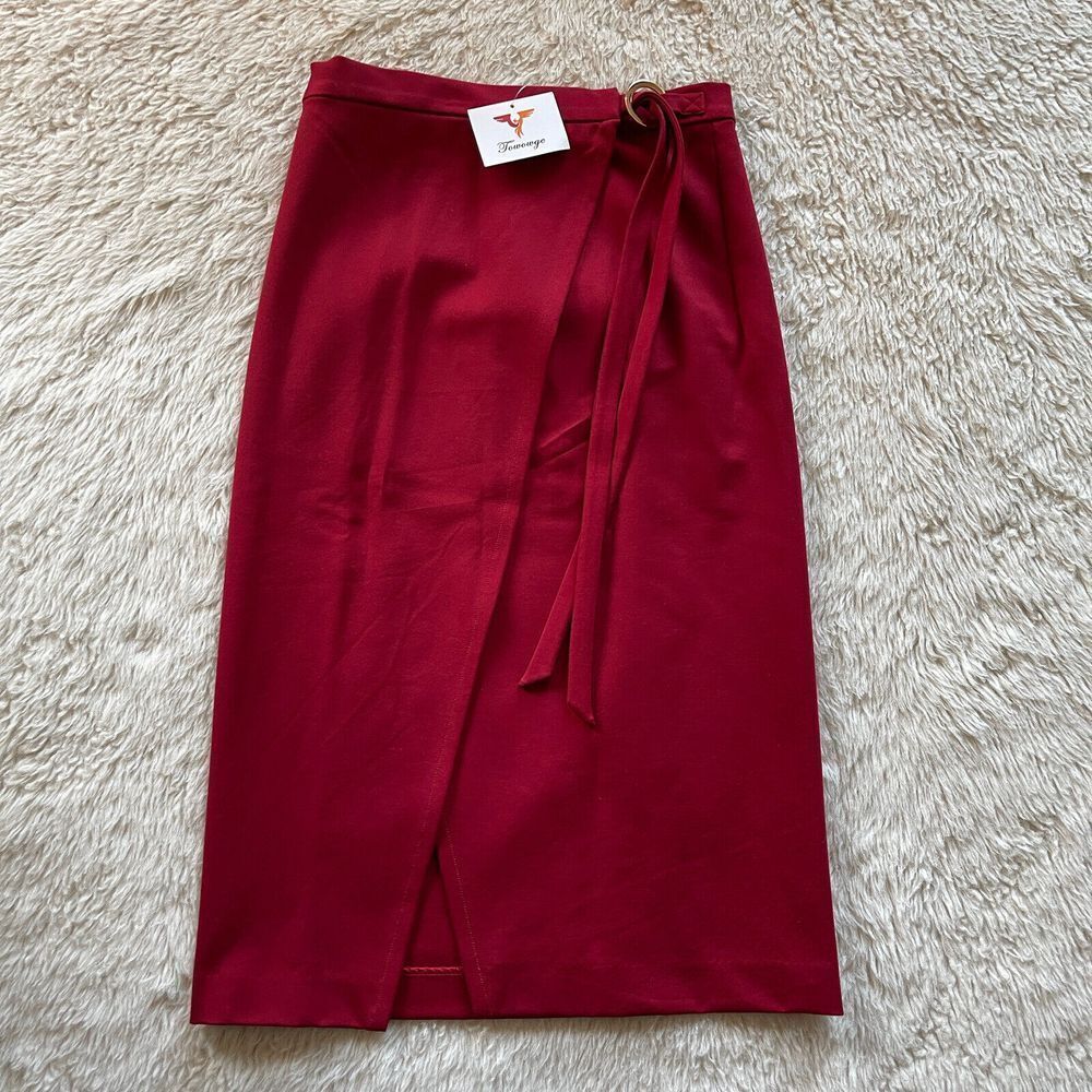 Towowge Wrap Skirt Women's Small 26 Inch Adjustable Gold Ring Maroon Red New NWT
